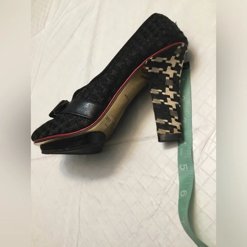 Skechers Black Peep-Toe Buckle Pumps